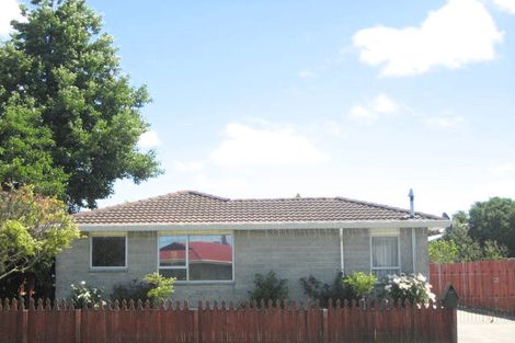 Photo of property in 63 Malabar Crescent, Broomfield, Christchurch, 8042