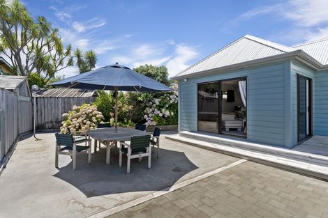Photo of property in 86 Manly Street, Paraparaumu Beach, Paraparaumu, 5032