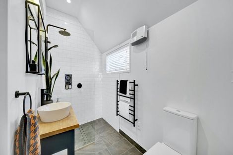 Photo of property in 8 Hobday Lane, Mount Pleasant, Christchurch, 8081