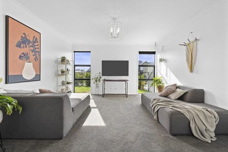 Photo of property in 10 Clifford Close, Leamington, Cambridge, 3432