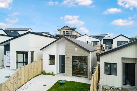 Photo of property in 7 Horokaka Street, Massey, Auckland, 0614
