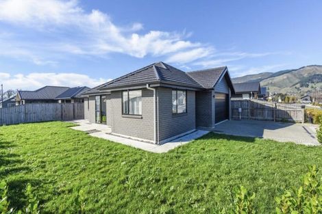 Photo of property in 10 Esher Lane, Richmond, 7020