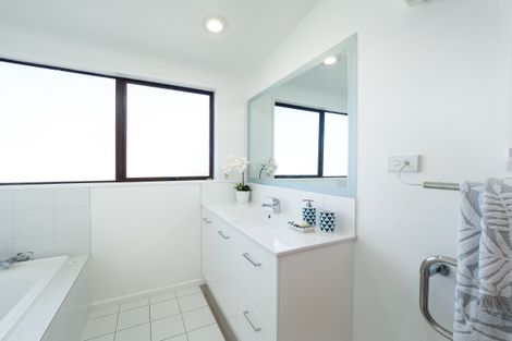 Photo of property in 51 Westgrove Avenue, Avonhead, Christchurch, 8042