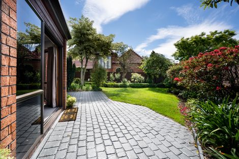 Photo of property in 51 Westgrove Avenue, Avonhead, Christchurch, 8042