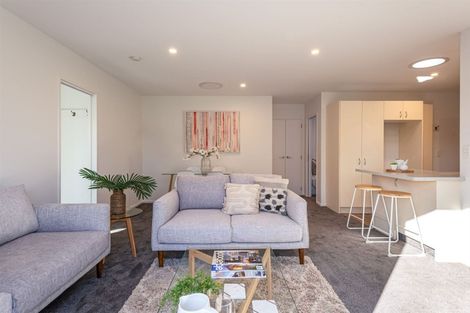 Photo of property in 112 Riverlaw Terrace, Saint Martins, Christchurch, 8022