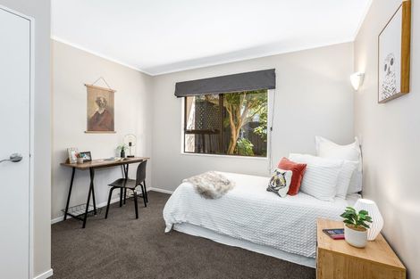 Photo of property in 25 Longitude Place, Whitby, Porirua, 5024