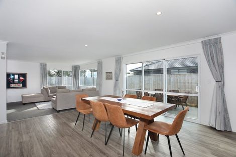 Photo of property in 28 Oldfield Lane, Marton, 4710