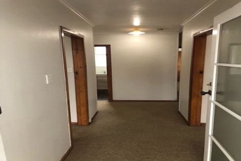 Photo of property in 3166 Great North Road, New Lynn, Auckland, 0600