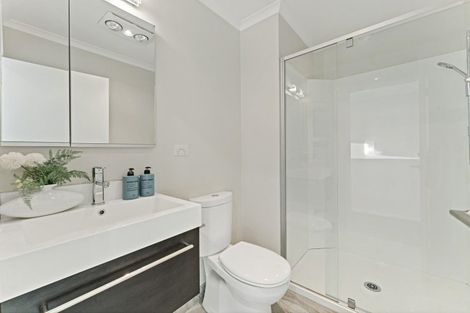 Photo of property in 6 Touhou Road, Hobsonville, Auckland, 0616