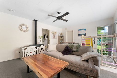 Photo of property in 30 Pipitea Place, Massey, Auckland, 0614