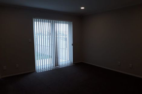 Photo of property in 22 Saddleback Crescent, Papakura, 2110
