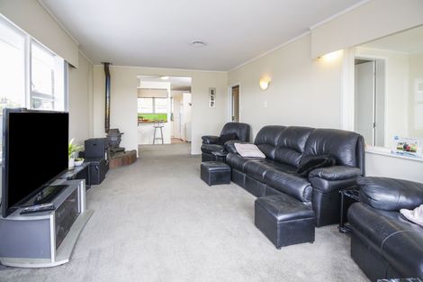 Photo of property in 476 Don Buck Road, Massey, Auckland, 0614