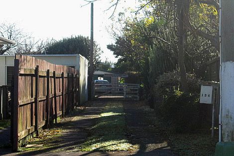 Photo of property in 136 Gloucester Road, Manurewa, Auckland, 2102