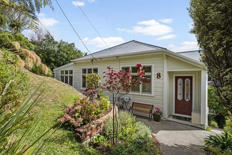 Photo of property in 8 Harland Street, Brooklyn, Wellington, 6021