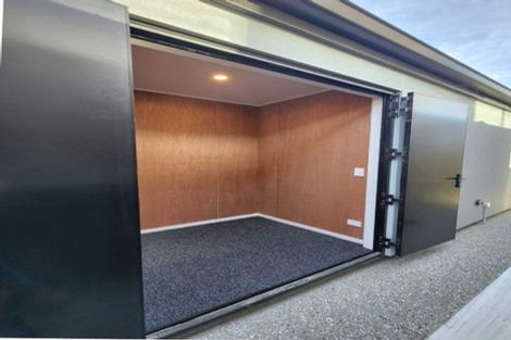 Photo of property in 39 Jack Hanley Drive, Jacks Point, Queenstown, 9371
