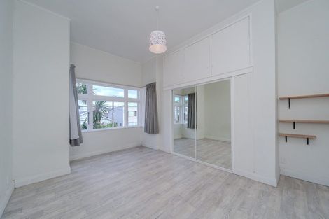 Photo of property in 24 Luxford Street, Berhampore, Wellington, 6023