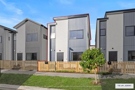 Photo of property in 37a Crestview Rise, Papakura, 2110