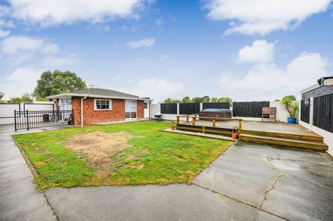 Photo of property in 6 Grange Place, Milson, Palmerston North, 4414