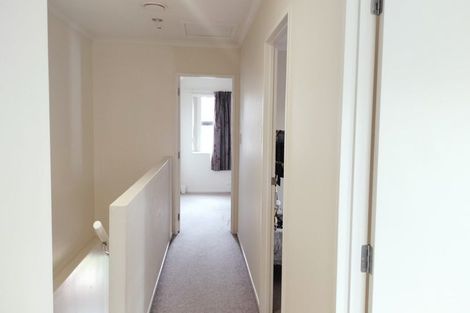 Photo of property in 18 Pyramid Place, Glen Eden, Auckland, 0602