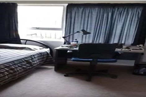 Photo of property in 4 Neptune Avenue, Beach Haven, Auckland, 0626