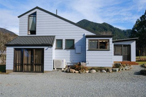 Photo of property in 53 Porika Road, Rotoroa, Murchison, 7077