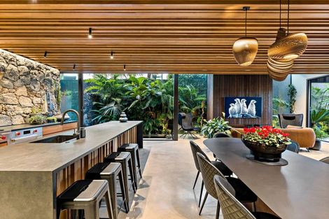 Photo of property in 14b William Street, Takapuna, Auckland, 0622