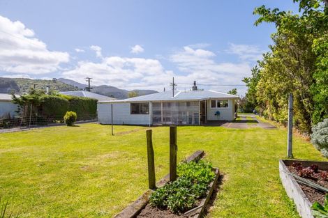 Photo of property in 36 Woodward Street East, Featherston, 5710
