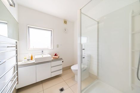 Photo of property in 75 Saddleback Grove, Karori, Wellington, 6012