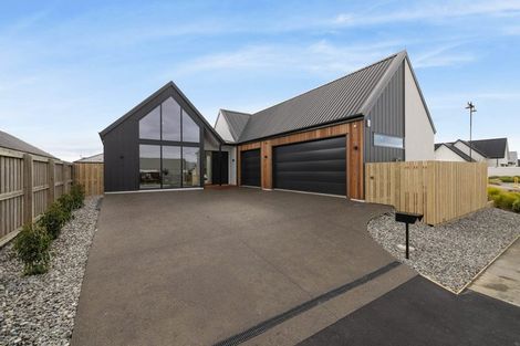 Photo of property in 2 Alan James Lane, Prebbleton, 7604