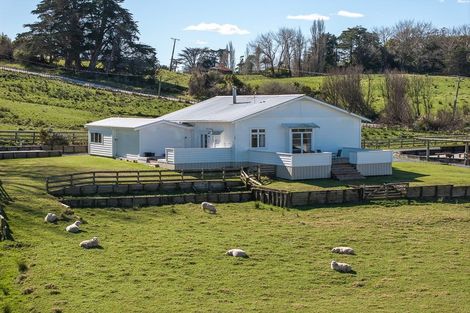 Photo of property in 27 Church Hill Road, Port Albert, Wellsford, 0973