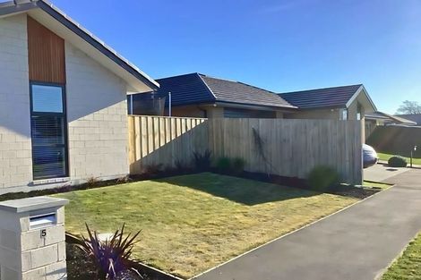 Photo of property in 5 Selfe Crescent, Burwood, Christchurch, 8083