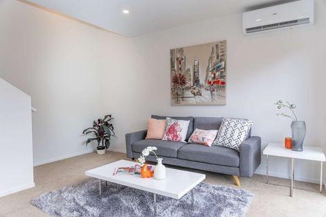 Photo of property in 22a Poruru Close, Papakura, 2110