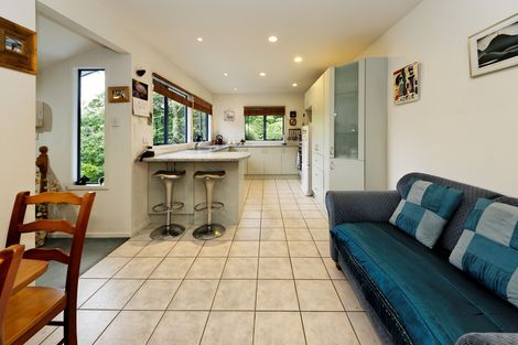 Photo of property in 35 Chamari Close, Titirangi, Auckland, 0604