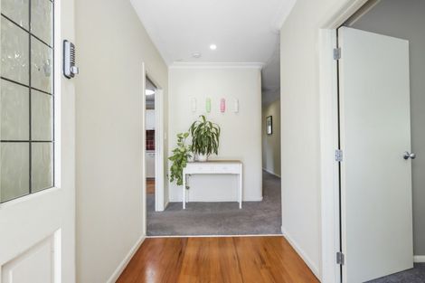 Photo of property in 6 Mansel Avenue, Hillcrest, Hamilton, 3216