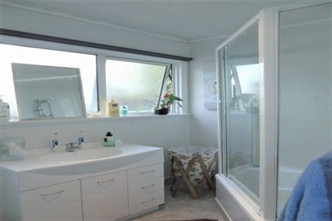 Photo of property in 39b Kowhai Street, Wainuiomata, Lower Hutt, 5014