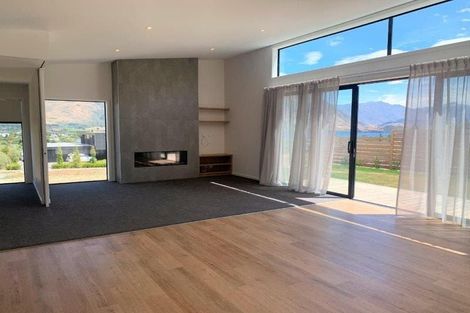 Photo of property in 17 Mills Road, Wanaka, 9305