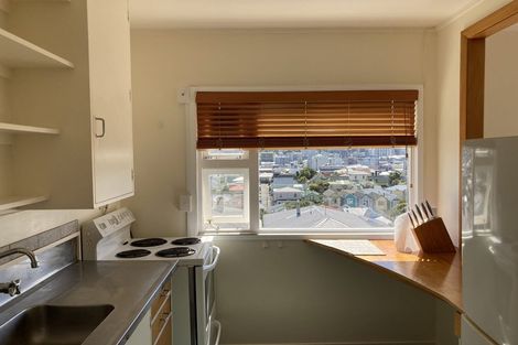 Photo of property in 2u8 Scarborough Terrace, Mount Victoria, Wellington, 6011