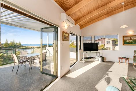 Photo of property in 3/42 Amorino Drive, Red Beach, 0932