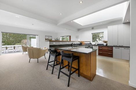 Photo of property in 16 Prestige Place, Castor Bay, Auckland, 0620