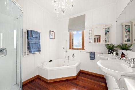 Photo of property in 25 Eden Street, Island Bay, Wellington, 6023