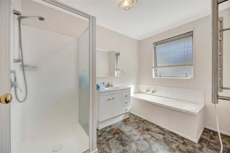 Photo of property in 7 Surrey Lane, Glenview, Hamilton, 3206