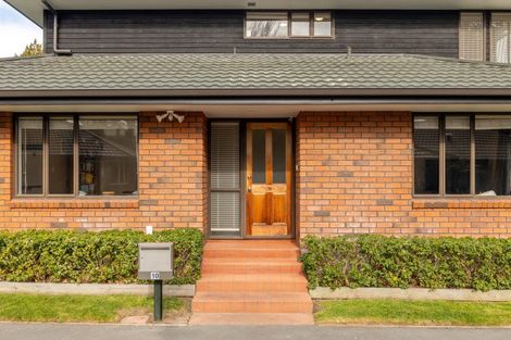 Photo of property in 10 Castle Way, Beckenham, Christchurch, 8023