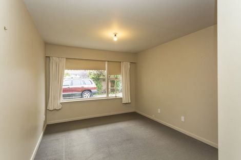 Photo of property in 2/11 Puriri Street, Riccarton, Christchurch, 8041