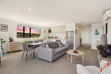Photo of property in 8/1 Coral Tree Avenue, Wiri, Auckland, 2104