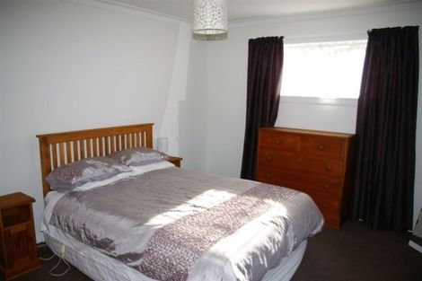 Photo of property in 2 Holliss Avenue, Cashmere, Christchurch, 8022