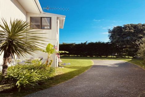 Photo of property in 36 Motiti Road, Papamoa Beach, Papamoa, 3118