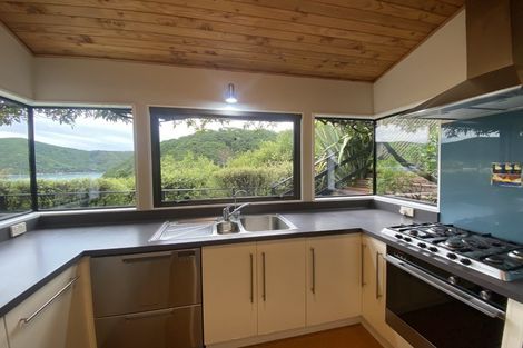 Photo of property in 8b Amelia Crescent, Waikawa, Picton, 7220