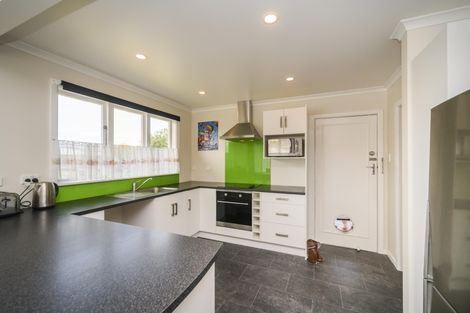 Photo of property in 1/22 Dahlia Street, Palmerston North, 4410