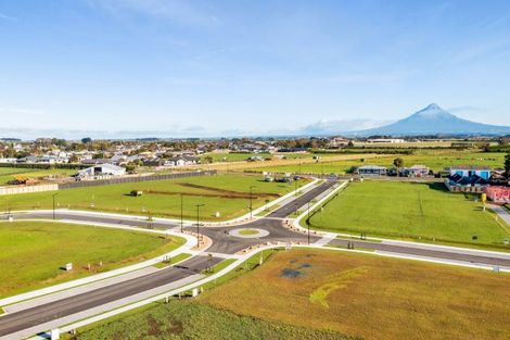 Photo of property in 74 Turuturu Road, Hawera, 4674