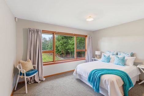 Photo of property in 50 Staveley Street, Avonhead, Christchurch, 8042